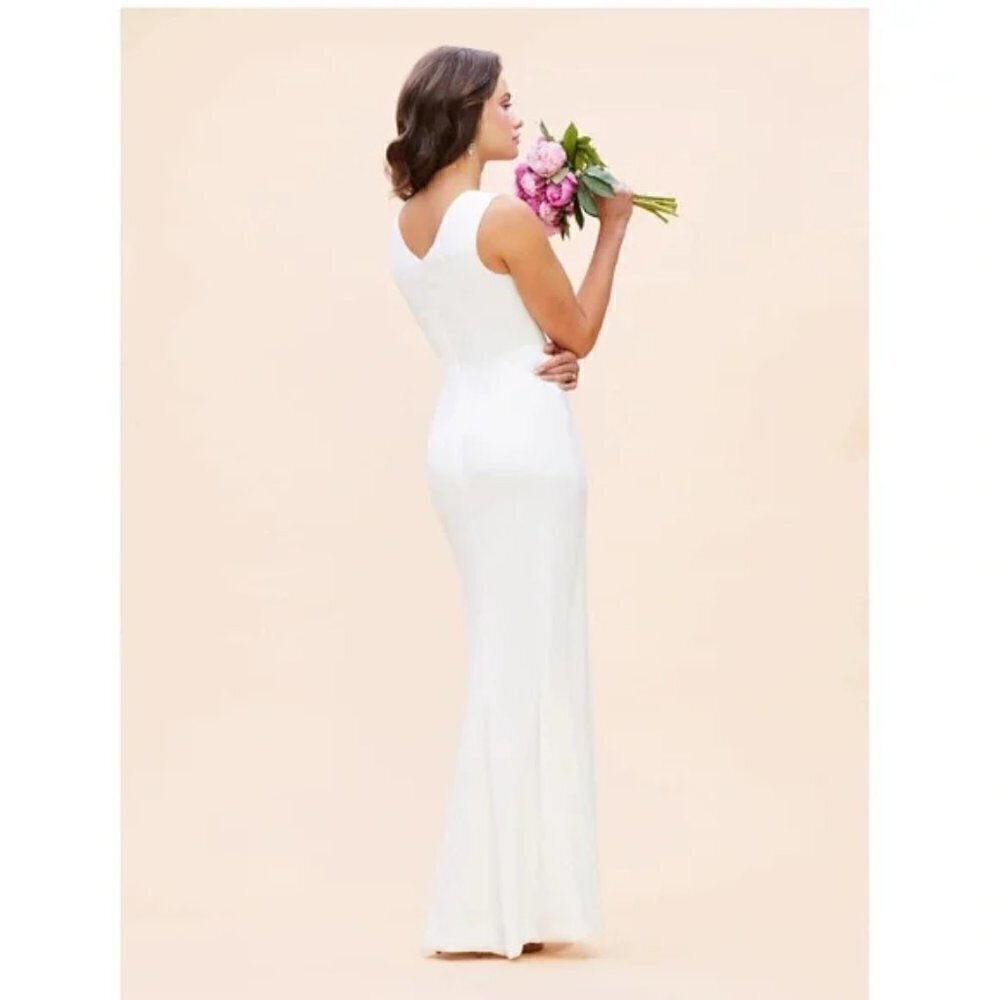DRESS THE POPULATION Sandra Plunge Crepe Trumpet Gown in Off White Size Small - Picture 12 of 14
